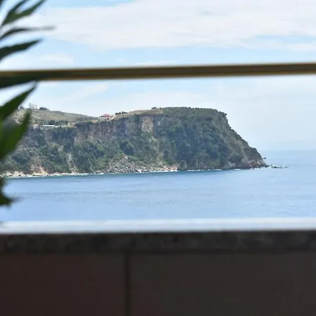 Ionio Ii Apartment *