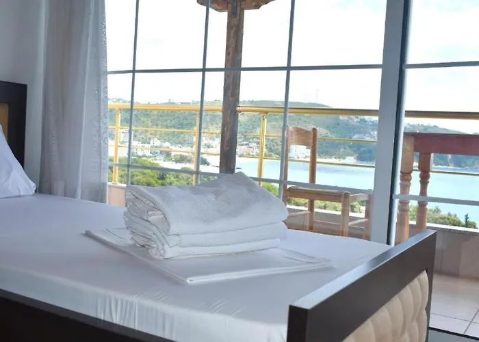 Ionio Ii Apartament *